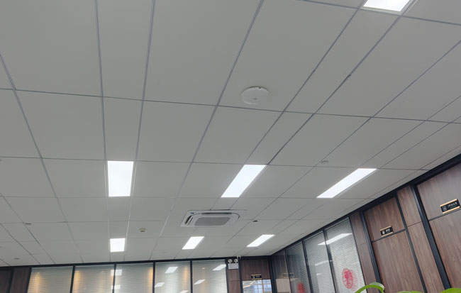 園區(qū)辦公AP系統(tǒng)整體解決方案?，易擴(kuò)展云管理、低運(yùn)維成本